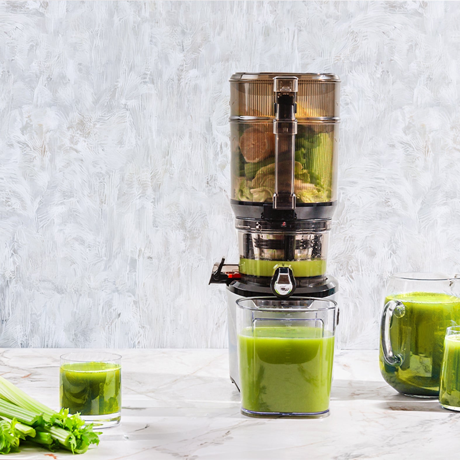 Hands-Free Slow Juicer AUTO10 Plus