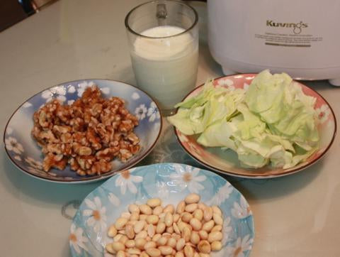 The Perfect Juice for Managing Menopause-Kuvings