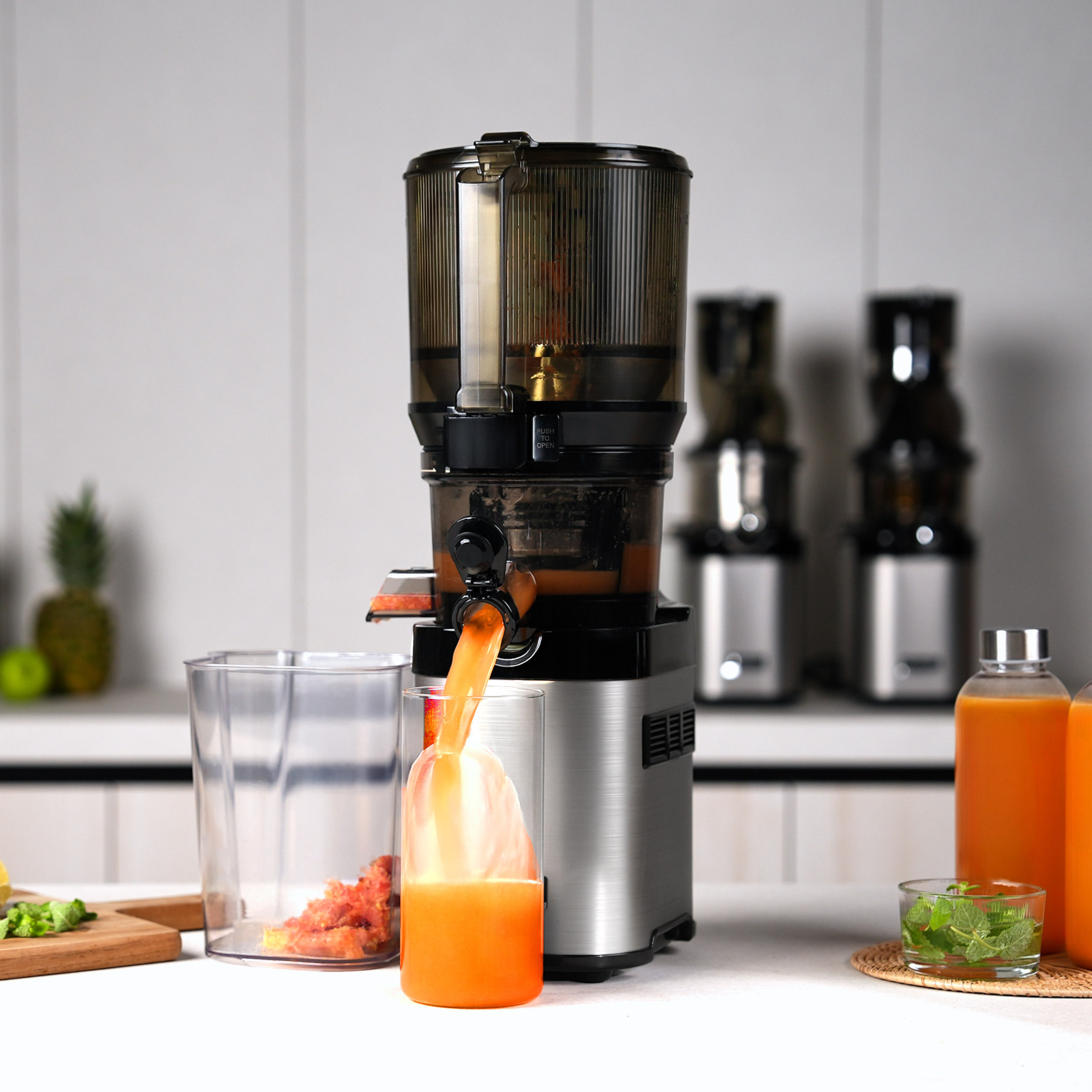 Commercial Hands-Free Slow Juicer CS800X